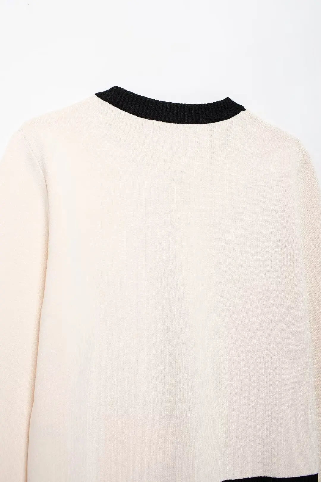 TRAFZA Autumn Fashion Women Sweater Coats Solid O-Neck Long Sleeves Pockets Buttons Single Breasted Female Casual Knitted Coat