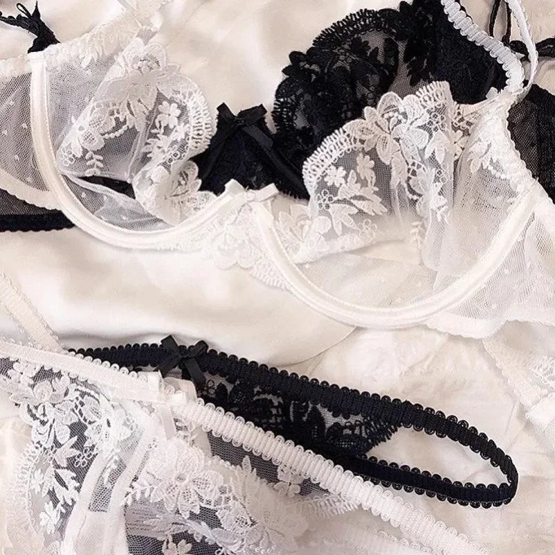 French Sexy Bra & Brief Set Lingerie Ultra-Thin See-Through Sexy Floral Lace Underwire Set Large Breasts Show Small Anti-Sag Bra