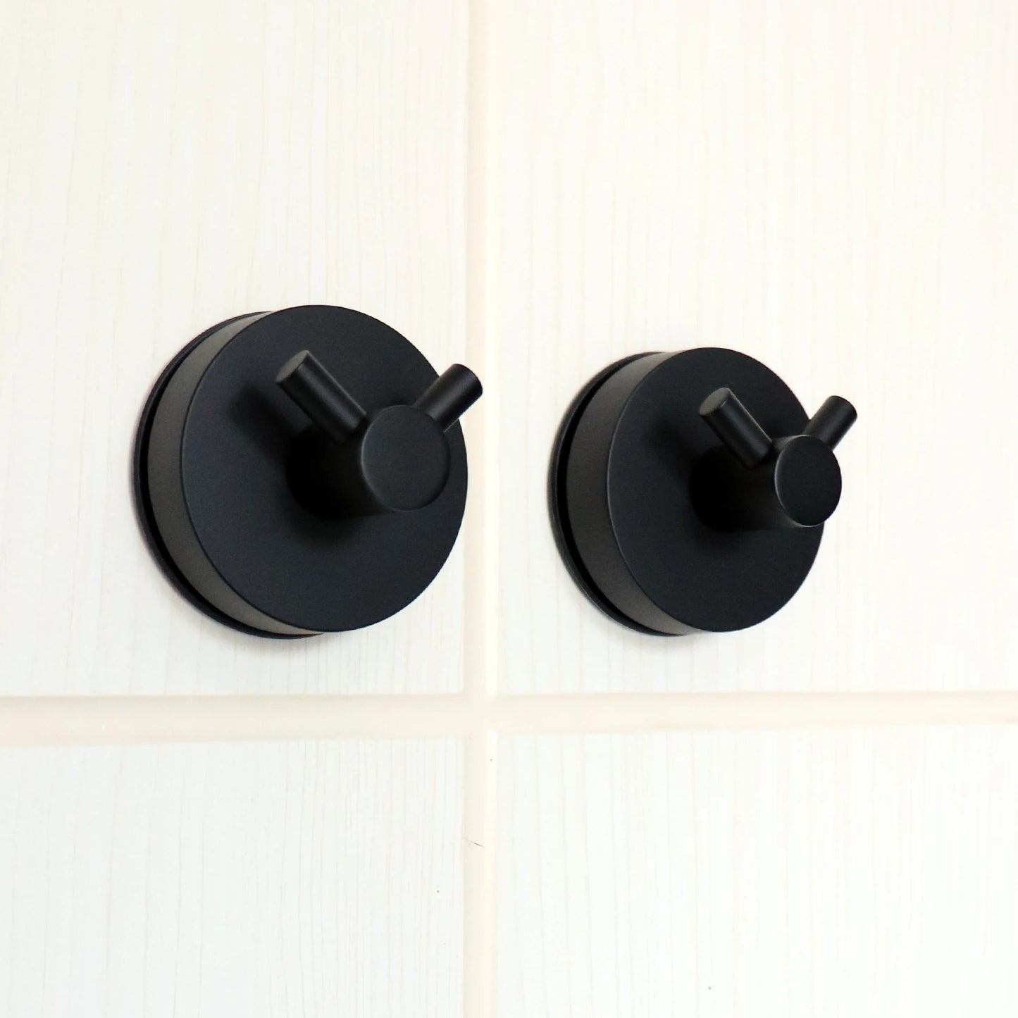 1/2/4pcs 5KGS Reusable Towel Hook Vacuum Suction Cup Hook Robe Hooks Kitchen Bathroom Home Suction Hook Hanger Accessories