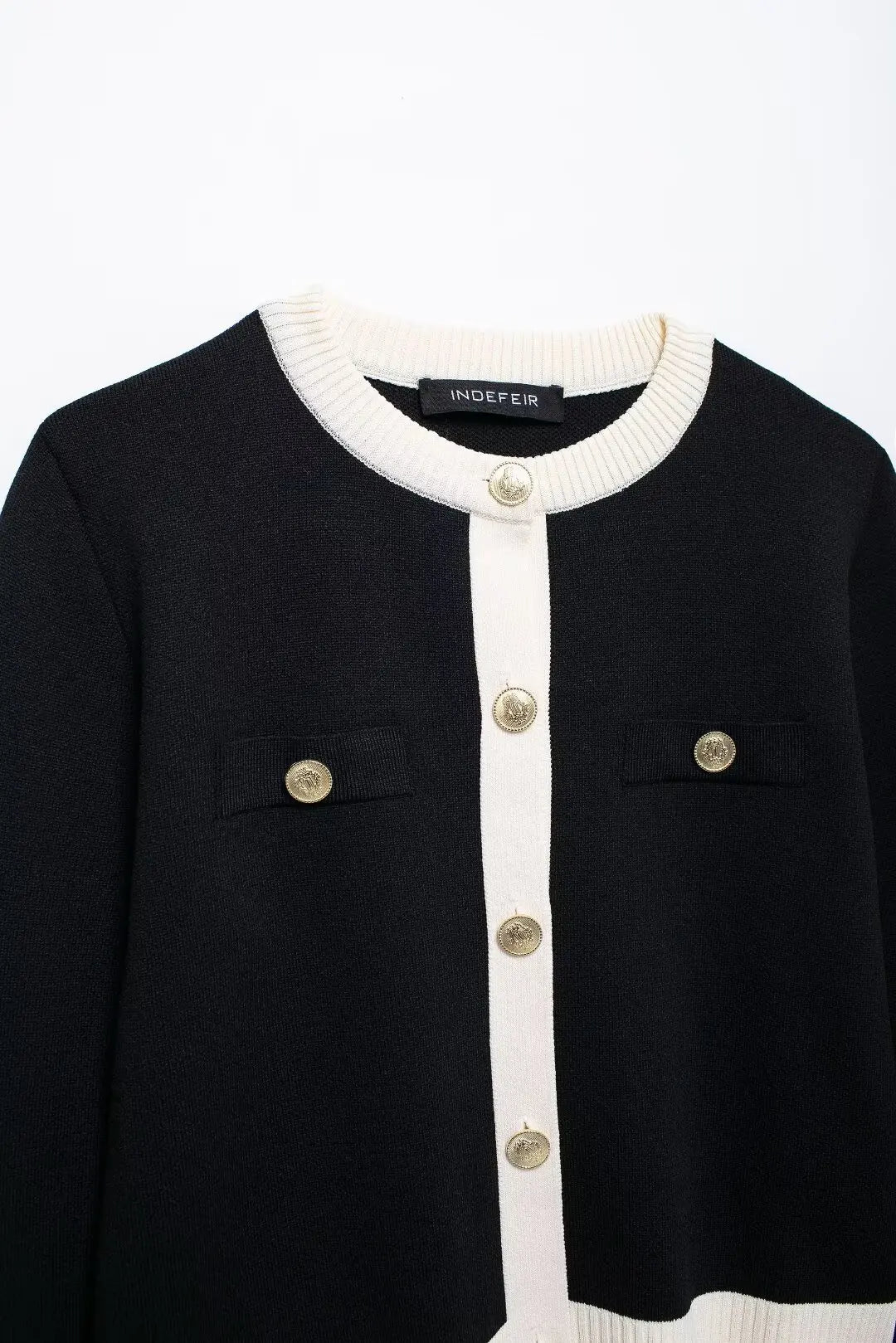 TRAFZA Autumn Fashion Women Sweater Coats Solid O-Neck Long Sleeves Pockets Buttons Single Breasted Female Casual Knitted Coat