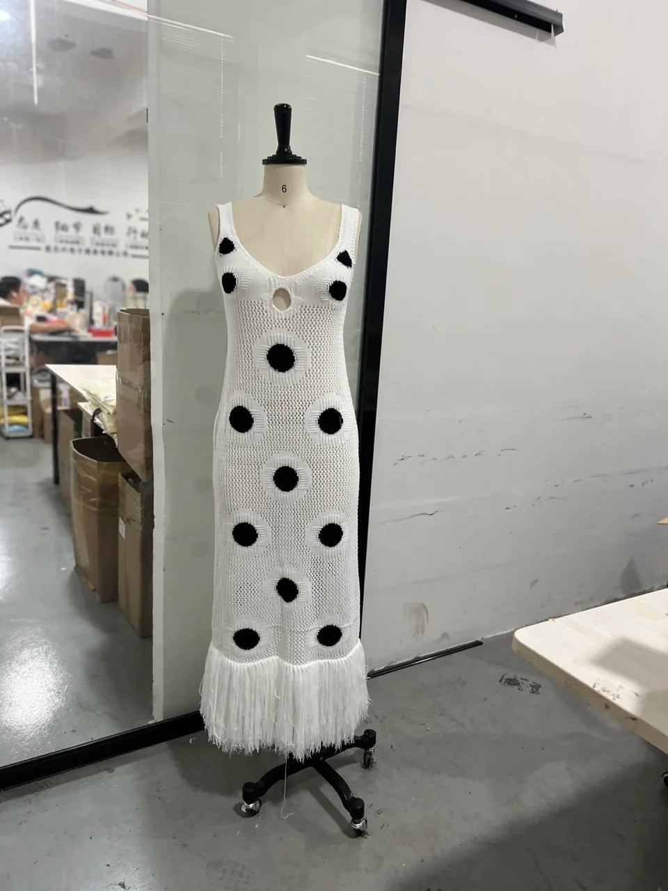 Designed Polka Dot Knitted Long Dress V Neck Hollow Out Fringe Hem Dresses 2025 Summer New Women's Elegant Party Evening Gown