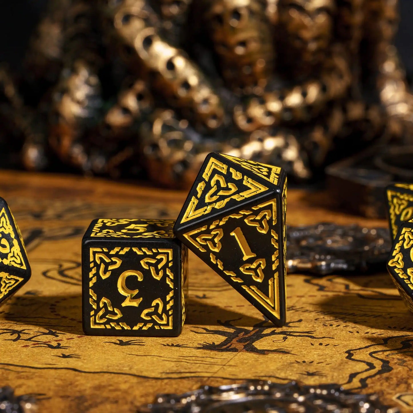 DND Celtic Knot Dice with Unique D4 7Pcs/Set New Pattern D4- D20 Polyhedral Dice for Role Playing Board Game D&D Tabletop Games