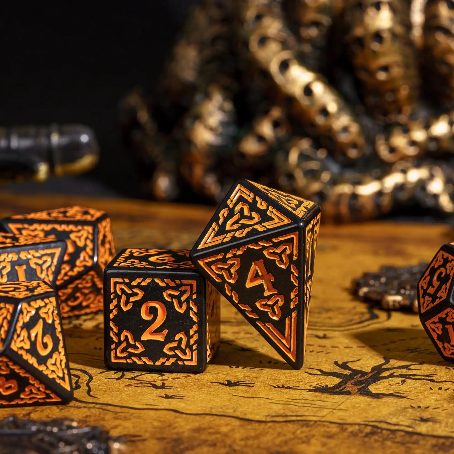 DND Celtic Knot Dice with Unique D4 7Pcs/Set New Pattern D4- D20 Polyhedral Dice for Role Playing Board Game D&D Tabletop Games