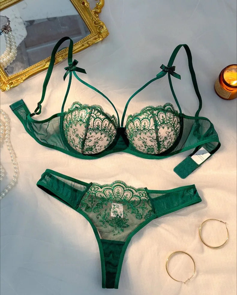 2-piece women's black sexy female lingerie lightweight bow semi transparent lingerie set sexy Lace women's bra and panty set