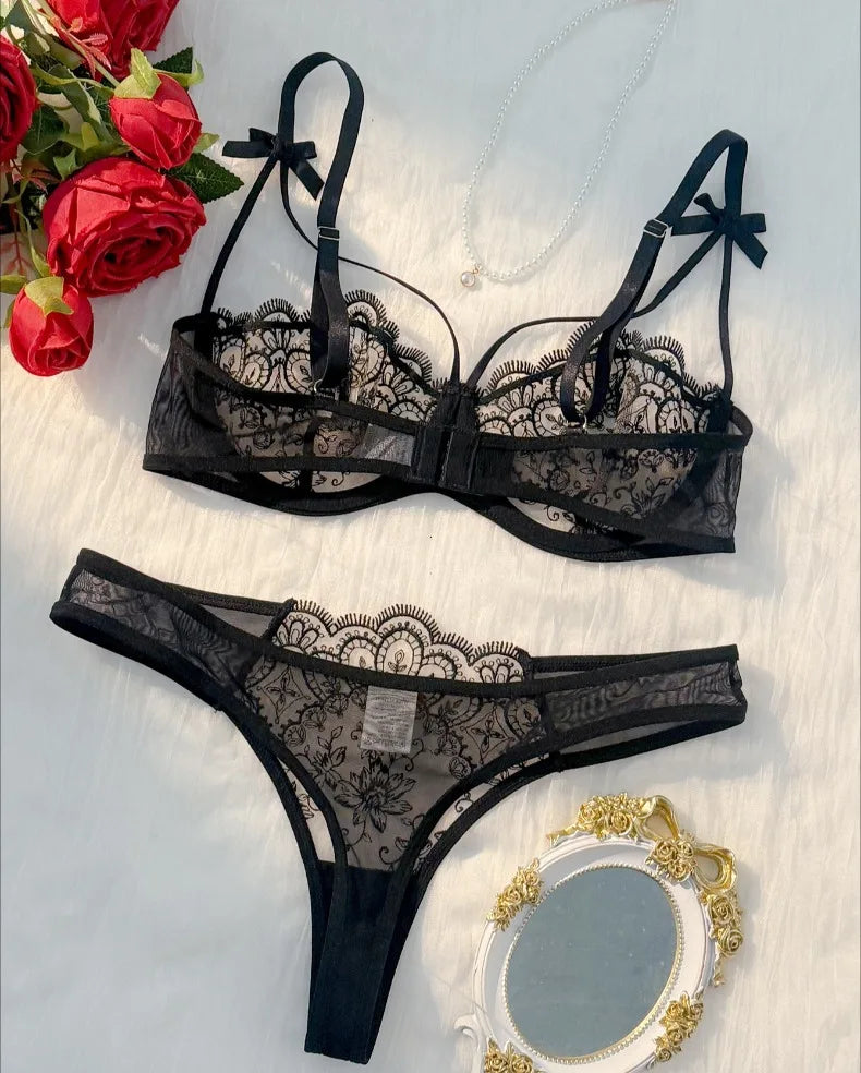 2-piece women's black sexy female lingerie lightweight bow semi transparent lingerie set sexy Lace women's bra and panty set