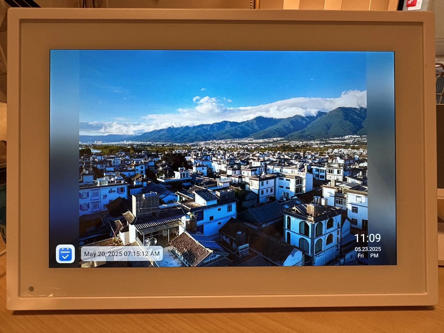 Hindetel 10 inch Digital frame Perpetual Calendar Chore Chart photo video play Smart Touchscreen Display for Family SchedulesInteractive KiosksGoWisse.com