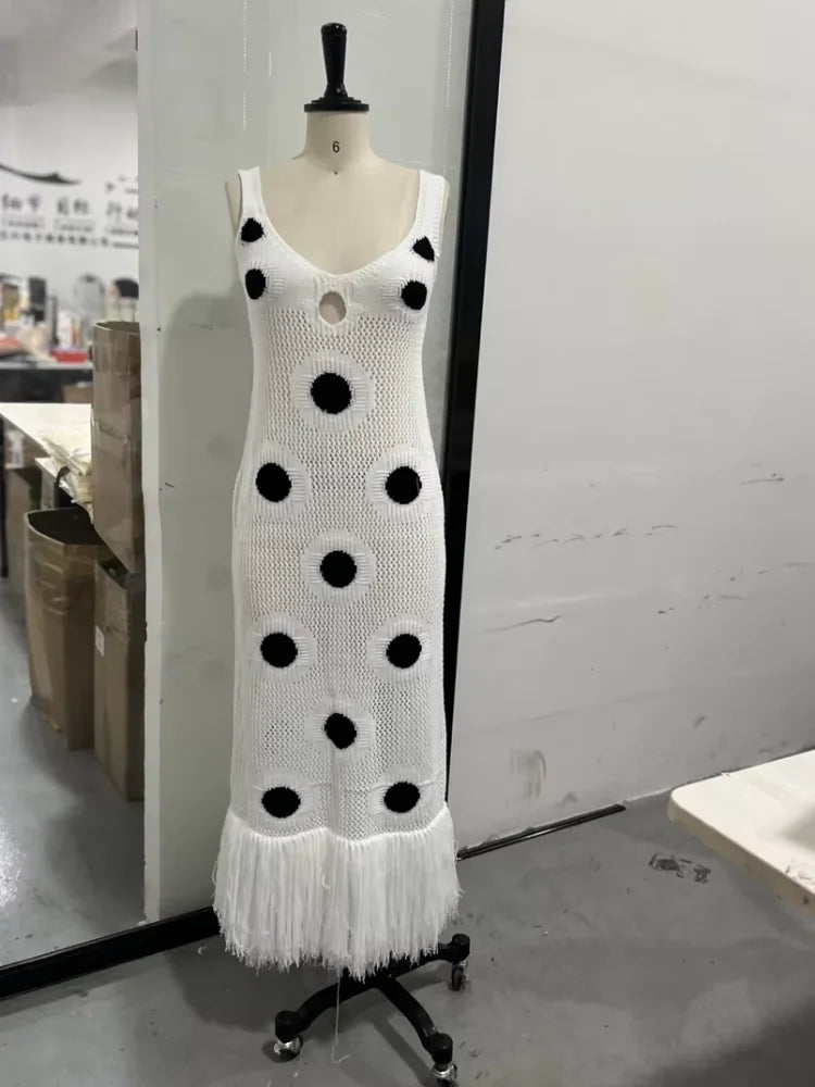 Designed Polka Dot Knitted Long Dress V Neck Hollow Out Fringe Hem Dresses 2025 Summer New Women's Elegant Party Evening Gown