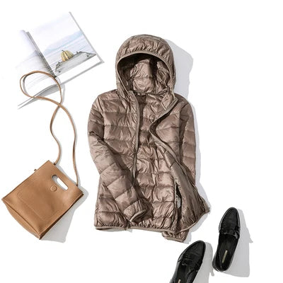 2025 New 90% White Duck Down Jacket Women Autumn Winter Warm Coat Lady Ultralight Duck Down Jacket Female Windproof Parka Tops