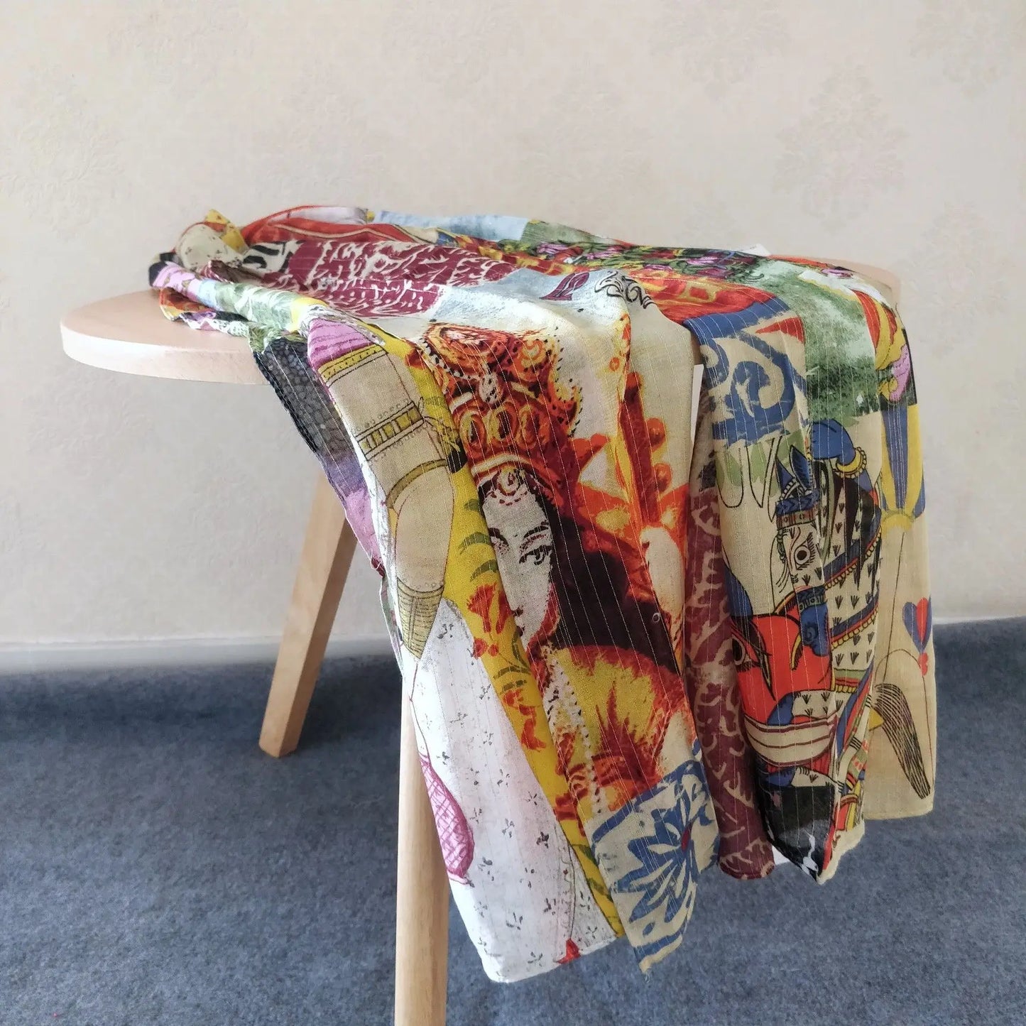 Foreign trade original single Italian autumn and winter new fashion brand printed light luxury shawl scarf