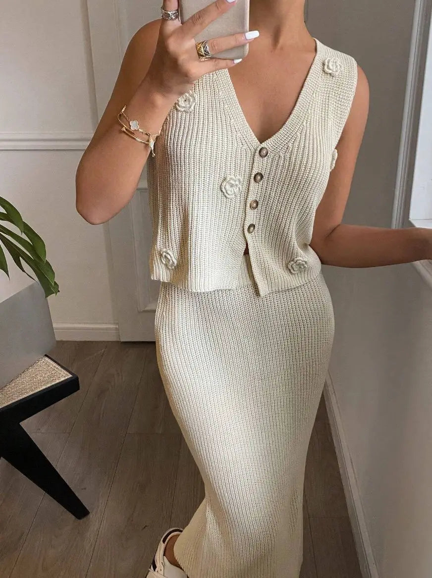 Two Piece Set Women Outfit Spring New Three-Dimensional Flower Decor V-Neck Sleeveless Knitted Vest & High Waist Skirt Set