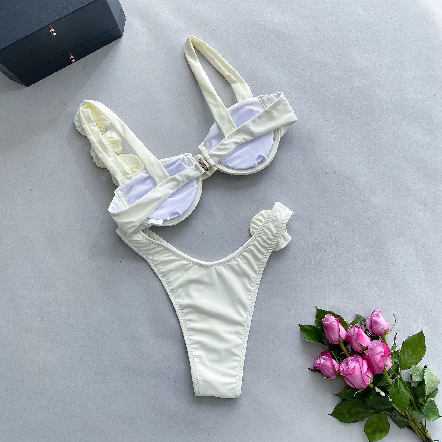 2024 New Bikini Set Womens Steel Plate Solid Color Three-dimensional Flower Split Ladies Swimsuit Women