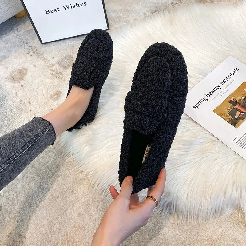 New women's winter warm outdoor shoes plush design british style white snow boots Ladies' casual flats Large size 41-43