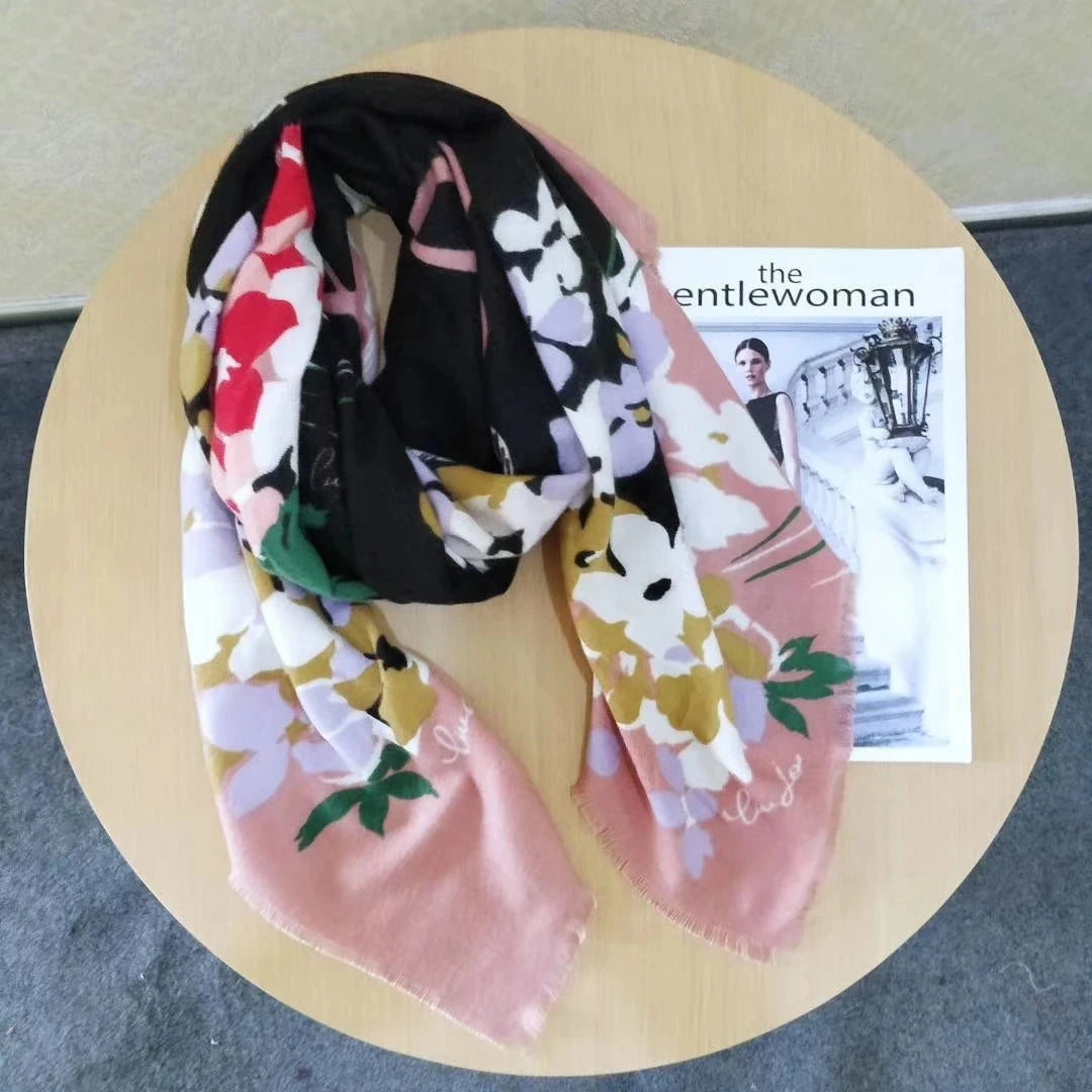 Foreign trade original single Italian autumn and winter new fashion brand printed light luxury shawl scarf