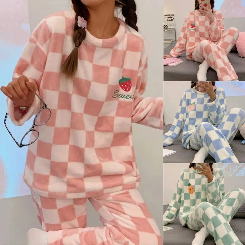 Fleece Long Sleeve Sleepwear Stylish Plaid Warm Pyjamas Sets Comfortable Cartoon Homewear For Autumn/Winter Wear New 2024 2025
