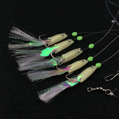 5Pcs/Set High Quality Carbon Steel Mackerel Feathers Bass Cod Lure Sea Fishing Luminous Fishing Hook Treble Bait Fishing Wire
