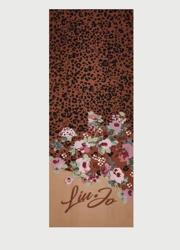 Foreign trade original single Italian autumn and winter new fashion brand printed light luxury shawl scarf
