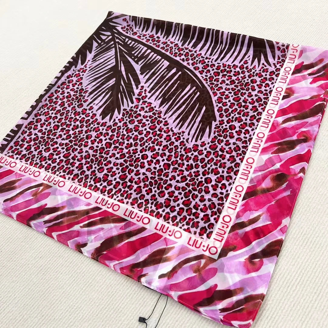 Foreign trade original single Italian autumn and winter new fashion brand printed light luxury shawl scarf
