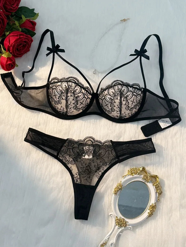 2-piece women's black sexy female lingerie lightweight bow semi transparent lingerie set sexy Lace women's bra and panty set