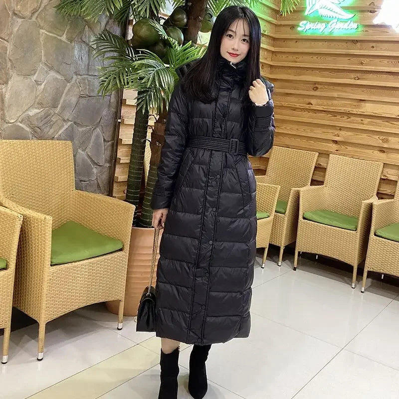 Winter New White Duck Down Down Coat Women Long Windproof Hooded Standing Neck Fashion Belt Slim Fit Coat Parkas Women
