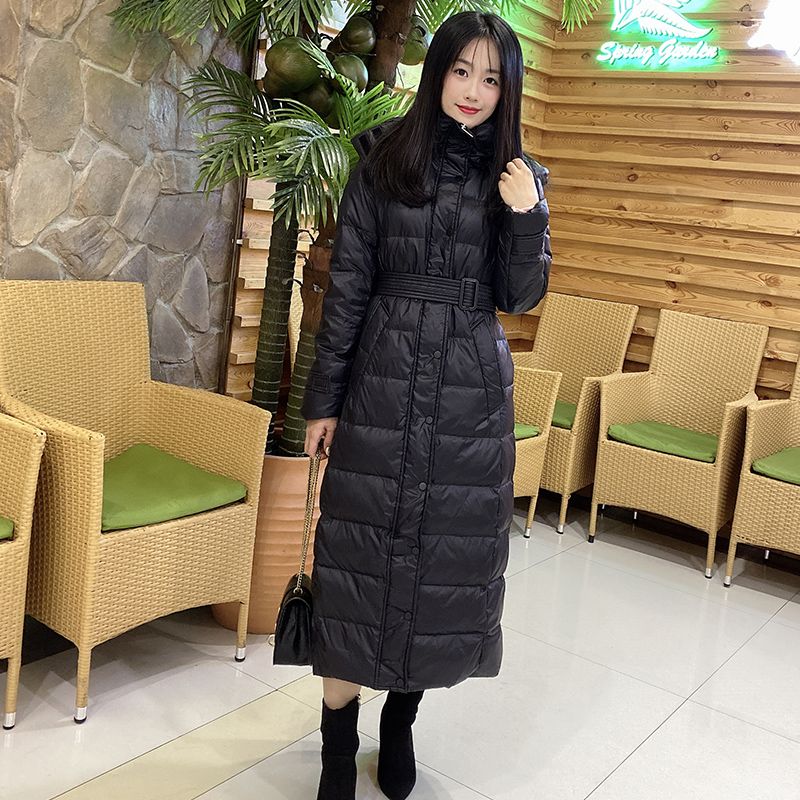 Winter New White Duck Down Down Coat Women Long Windproof Hooded Standing Neck Fashion Belt Slim Fit Coat Parkas Women