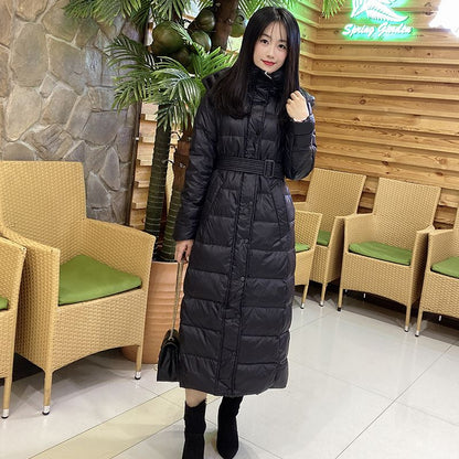 Winter New White Duck Down Down Coat Women Long Windproof Hooded Standing Neck Fashion Belt Slim Fit Coat Parkas Women
