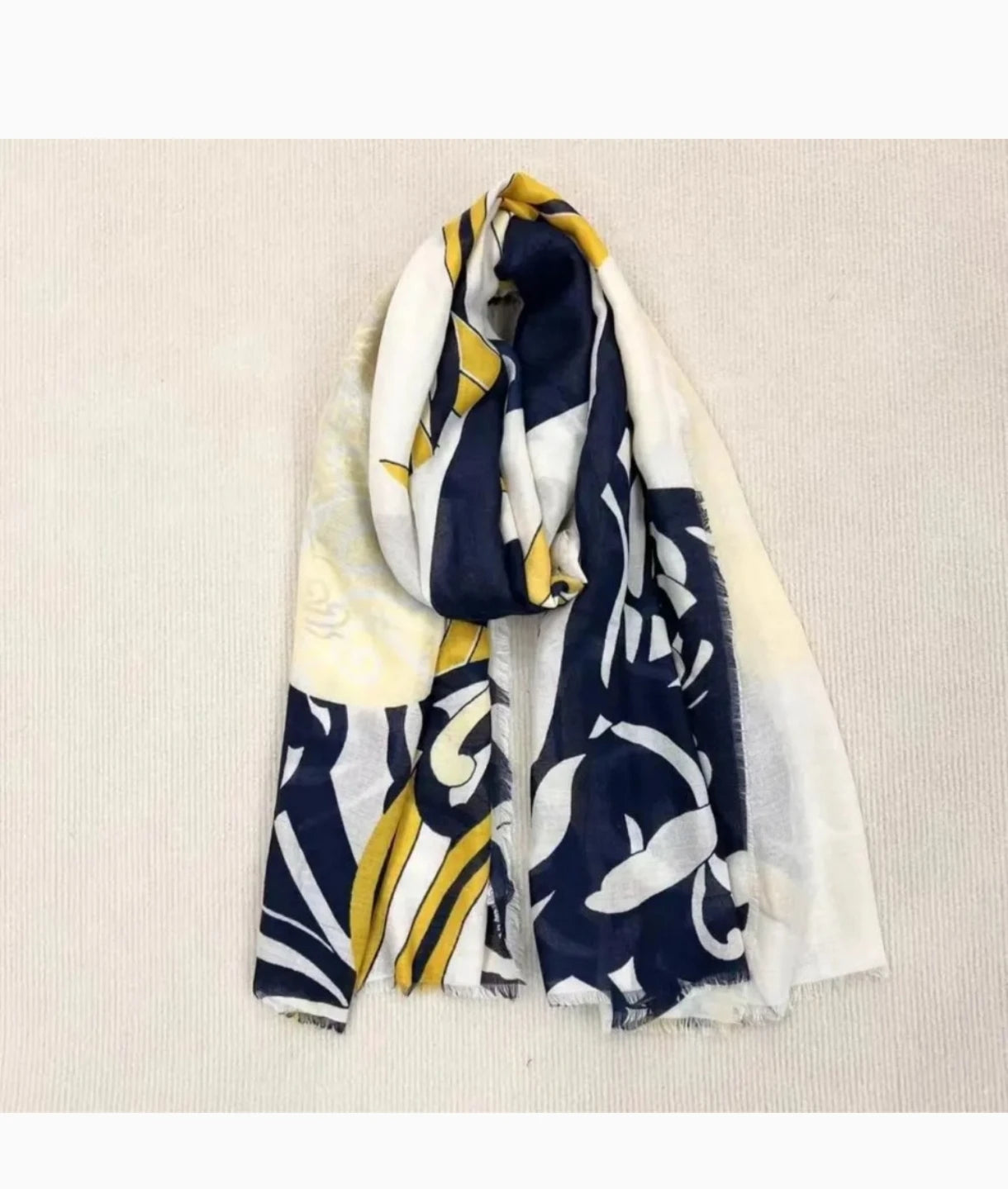 Foreign trade original single Italian autumn and winter new fashion brand printed light luxury shawl scarf