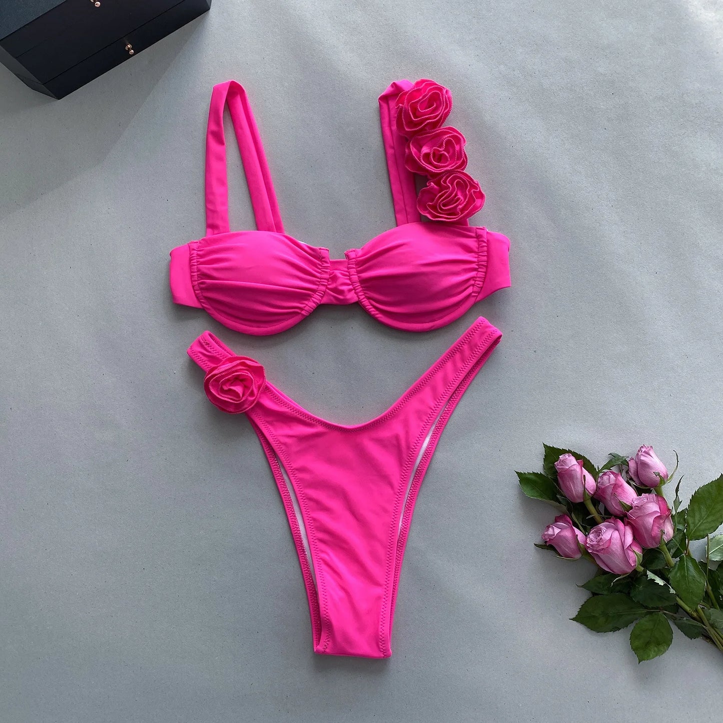 2024 New Bikini Set Womens Steel Plate Solid Color Three-dimensional Flower Split Ladies Swimsuit Women