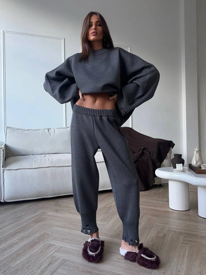 Bornladies Autumn Winter Women's New Turtleneck Knit Sweater Skinny Knit Pants Set Soft Oversized Ripped Hem Fashion Pullover