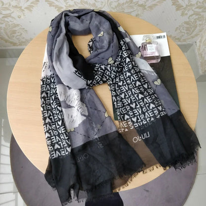 Foreign trade original single Italian autumn and winter new fashion brand printed light luxury shawl scarf