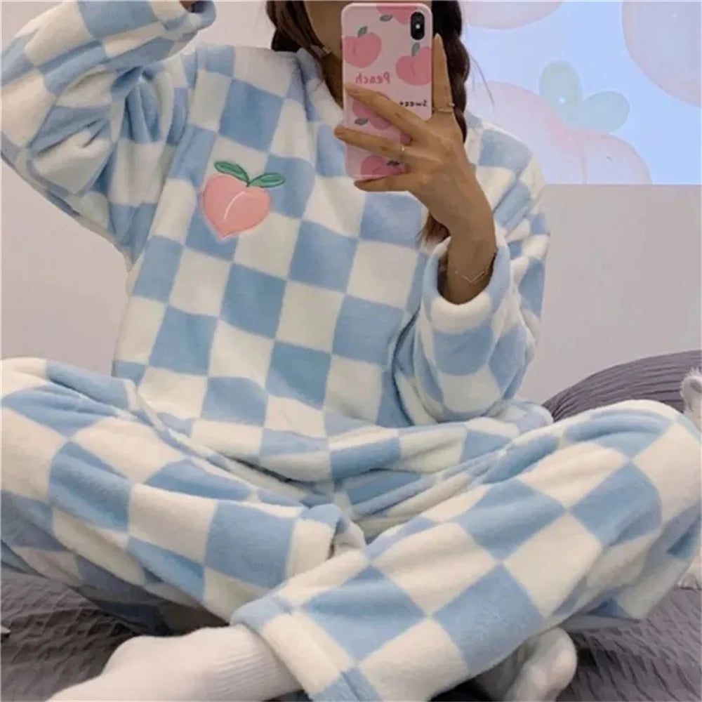 Fleece Long Sleeve Sleepwear Stylish Plaid Warm Pyjamas Sets Comfortable Cartoon Homewear For Autumn/Winter Wear New 2024 2025