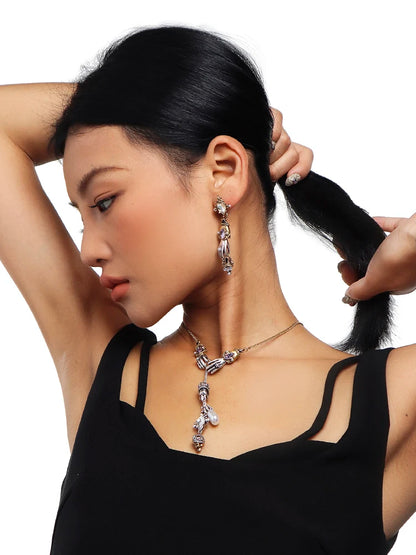 HUANZHI Retro Skeleton Hands Zircon Drop Earrings for Woman Hip-hop Golden Crown Skeleton Dangle Earrings Jewelry Wholesale Gift