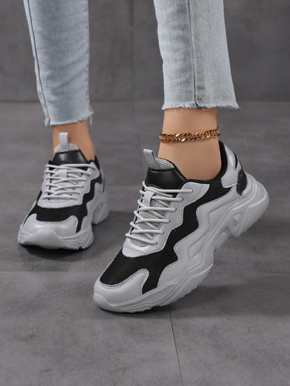 Lightweight Mesh Breathable Women's Sneakers Versatile Casual White Shoes for Comfortable Wear