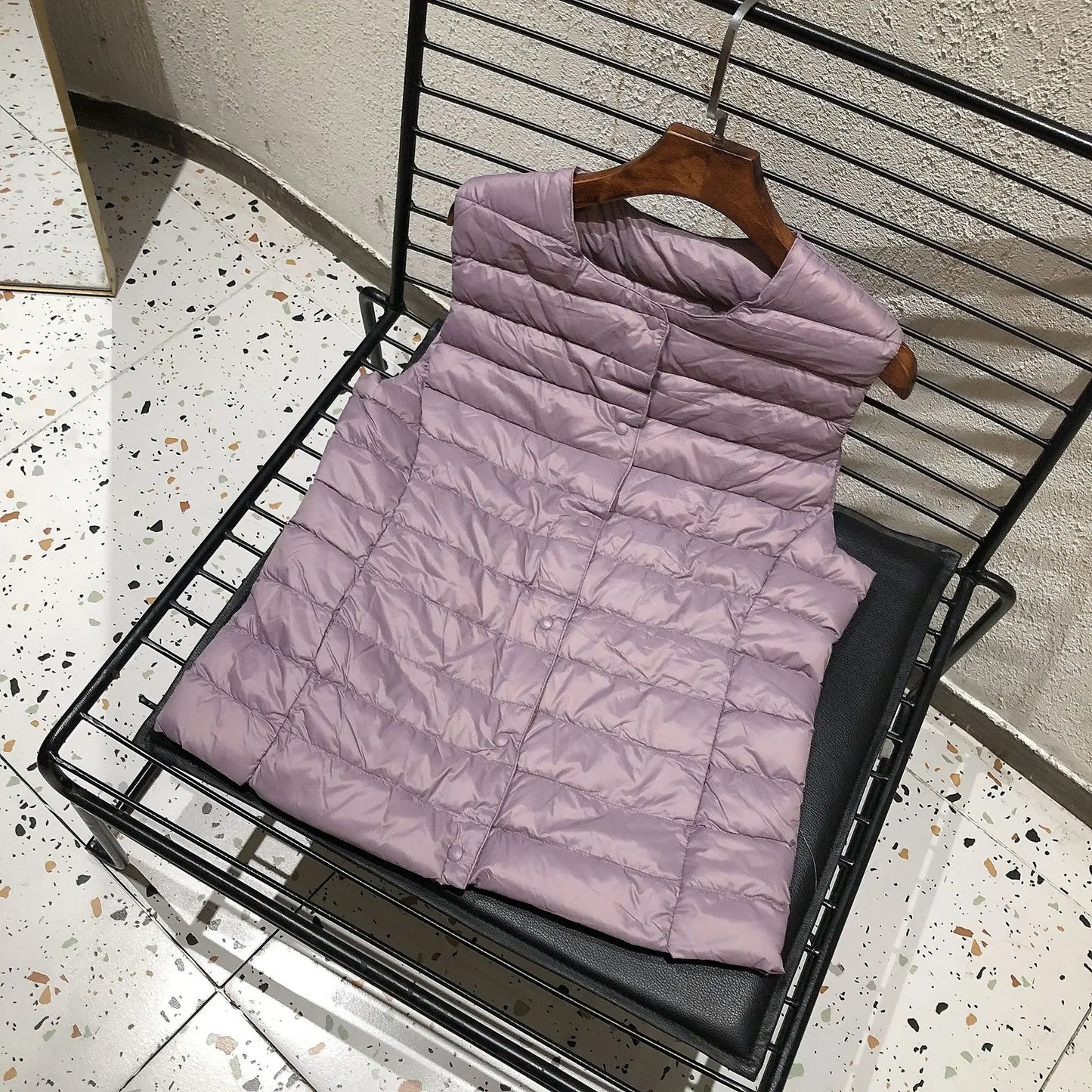 2025 New Women Sleeveless Puffer Jacket Spring Winter Female 90% White Duck Down Ultra Lightweight Packable Warm Down Liner Vest