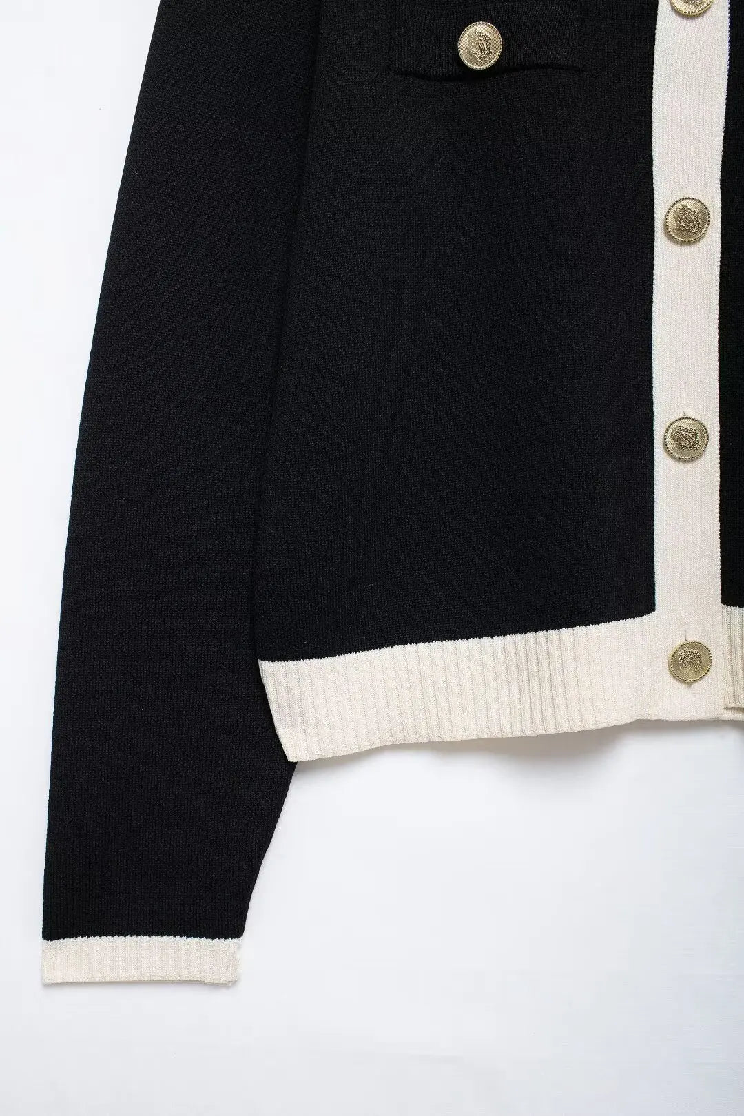 TRAFZA Autumn Fashion Women Sweater Coats Solid O-Neck Long Sleeves Pockets Buttons Single Breasted Female Casual Knitted Coat