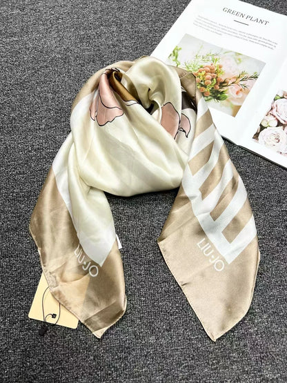 Foreign trade original single Italian autumn and winter new fashion brand printed light luxury shawl scarf