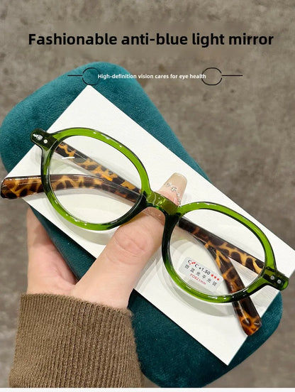 Retro Small Frame Presbyopia Glasses Oval Frame Green Tortoiseshell Reading Glasses Blue Light Blocking Eye Protection Eyewear